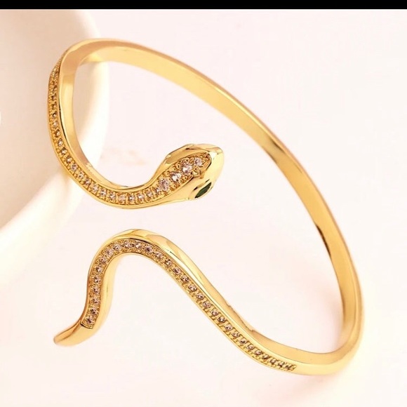 - 18kt gold plated bracelet with Swarovski elements - Picture 4 of 13